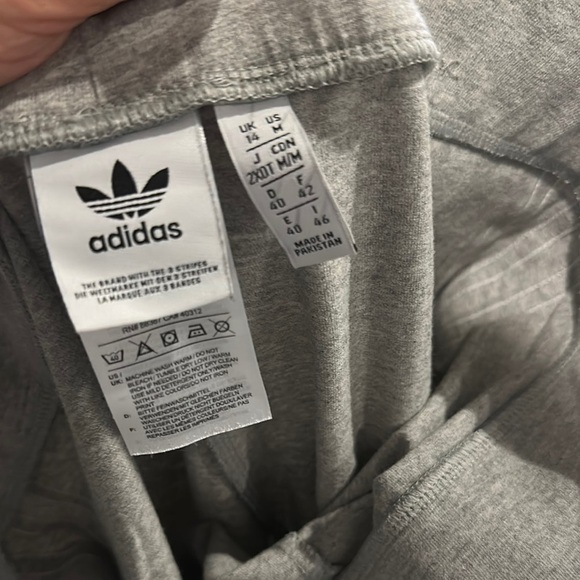 Adidas Gray and White Leggings with Iconic Stripes - Picture 2 of 5